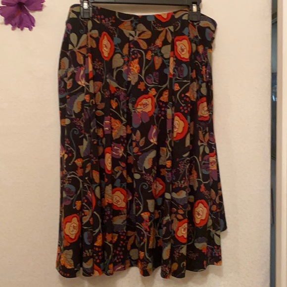 LuLaRoe Dresses & Skirts - LulaRoe Madison xl (16-18)